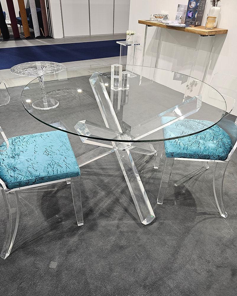 Clear acrylic table base made of crossed beams